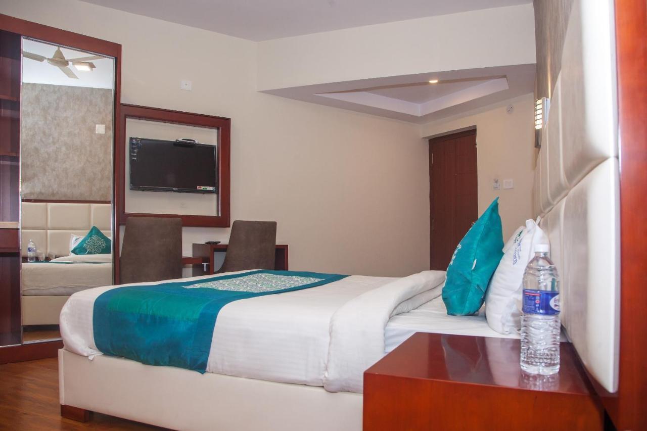 Oyo 16773 Hillcrest Metro Hotell Ooty Exteriör bild