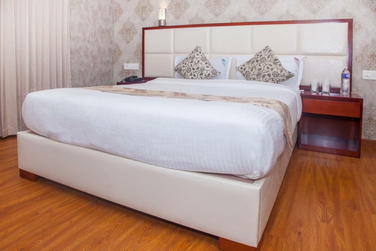 Oyo 16773 Hillcrest Metro Hotell Ooty Exteriör bild