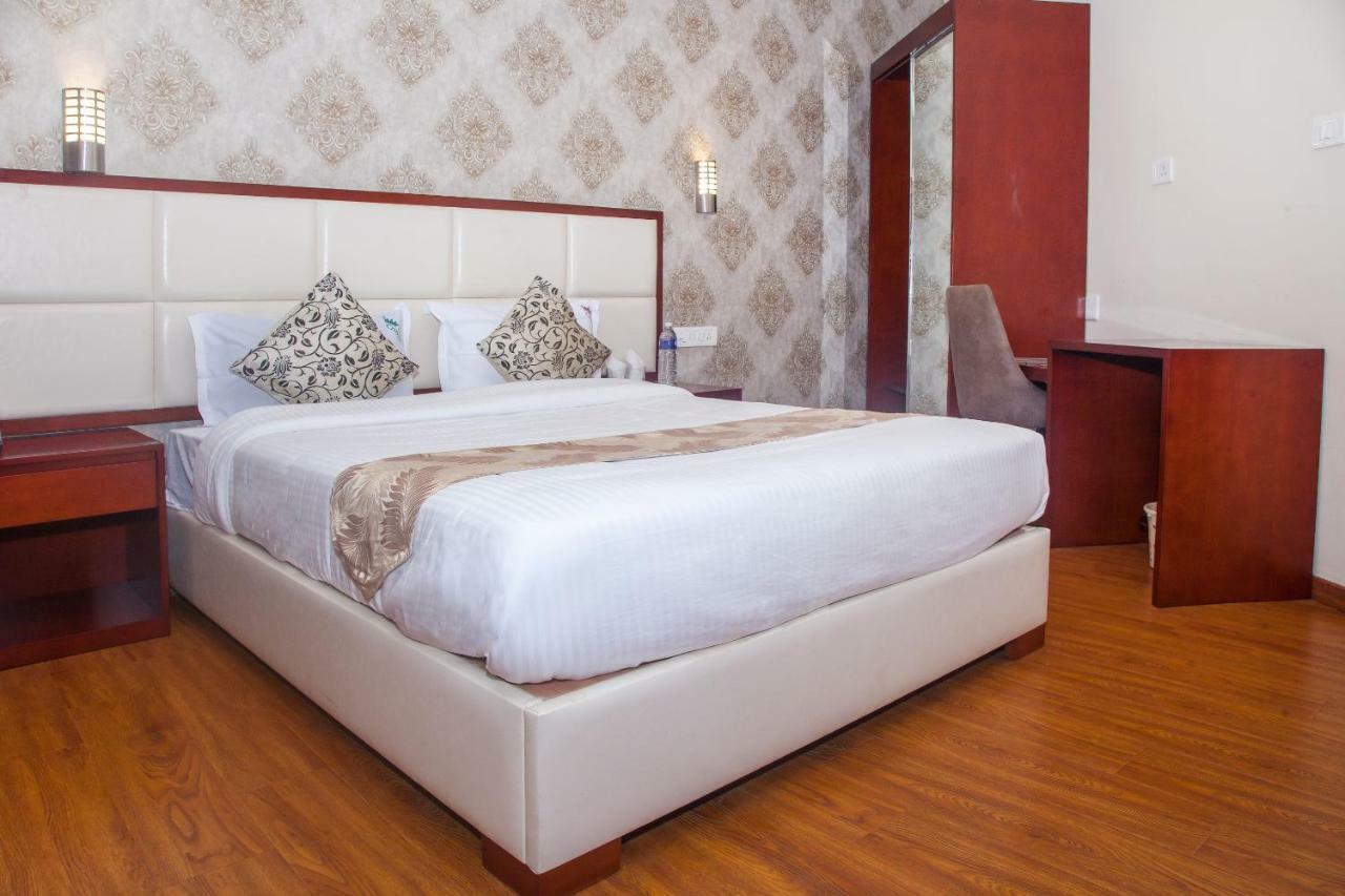 Oyo 16773 Hillcrest Metro Hotell Ooty Exteriör bild